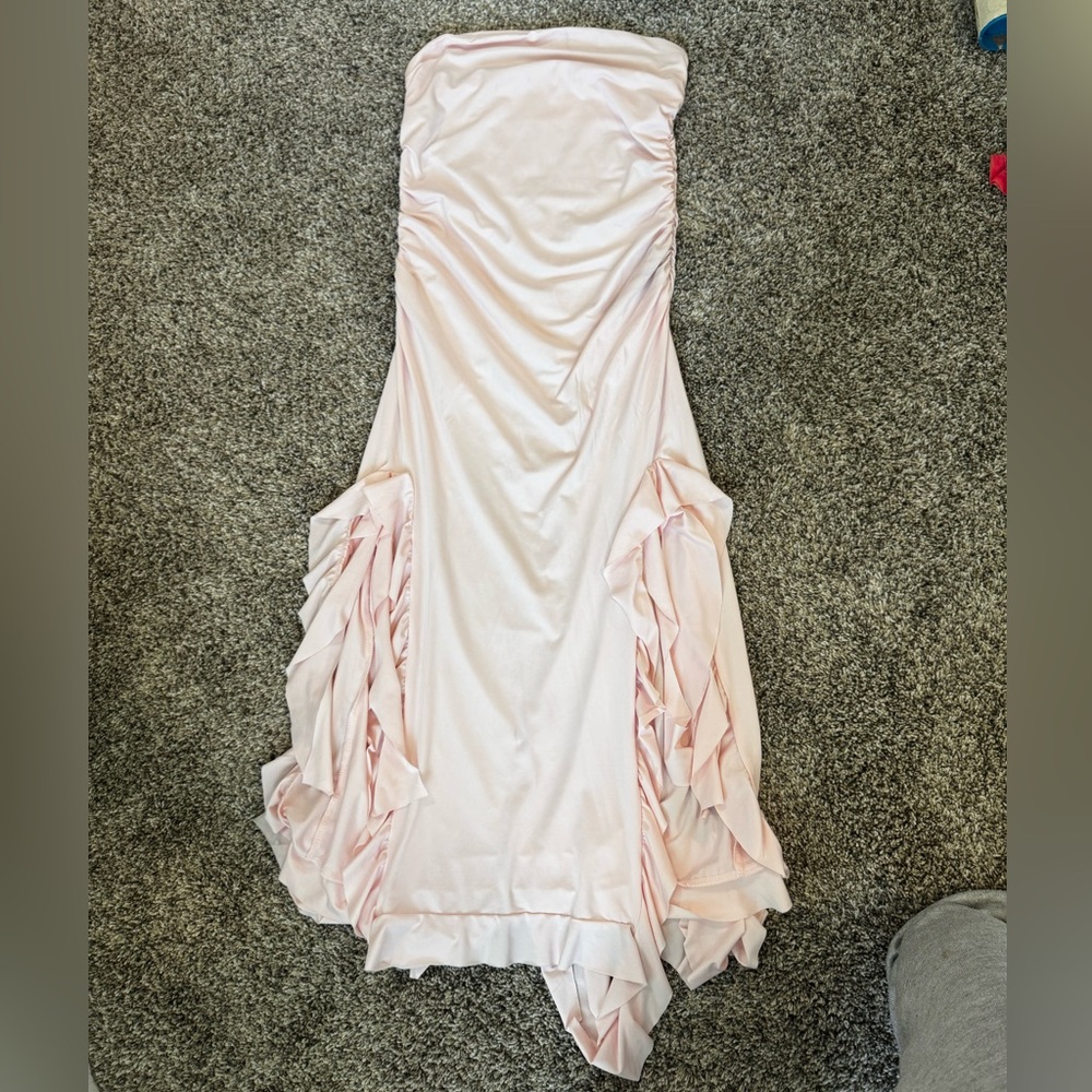Elegant Pink Ruffled Women's Dress